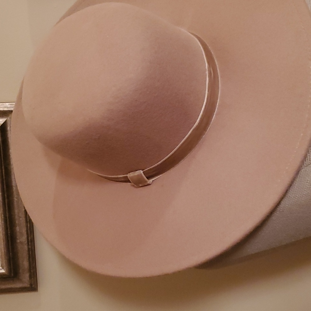 A New Day Wool Hat - Picture 3 of 8